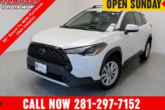 TOYOTA COROLLA CROSS 2022 7MUCAAAG3NV011502 image